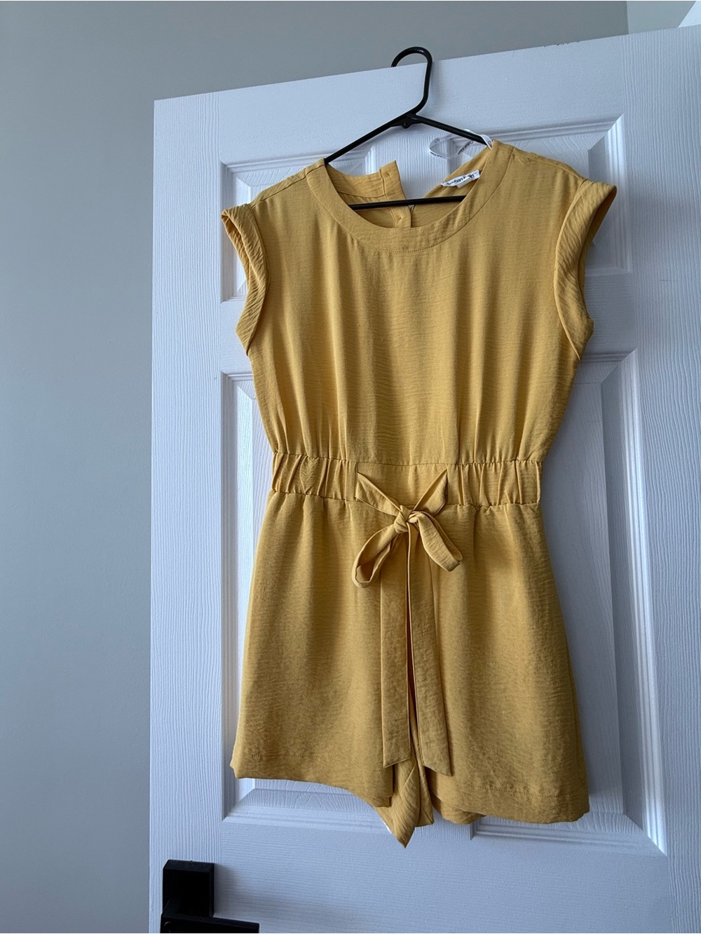 Calvin Klein Mustard Yellow Romper Size 2 Tie Waist